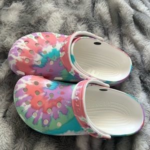 Classic tye dye Crocs | Mens 6 Women’s 8